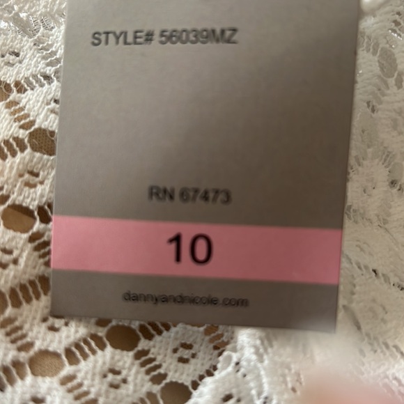 NWT⭐️DANNY and NICOLE Ivory Cream LACE DRESS Size 10 - Picture 12 of 16